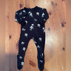 Kyte floral black bamboo pajamas size 0-3 months